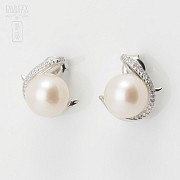 Pendientes en oro blanco, perla y diamantes - 5