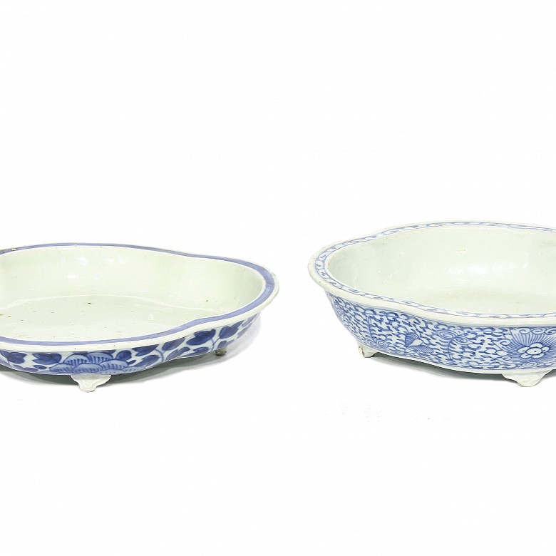Pareja de bandejas de porcelana china, s.XIX