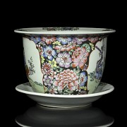 Porcelain flowerpot and dish, 20th century - 1