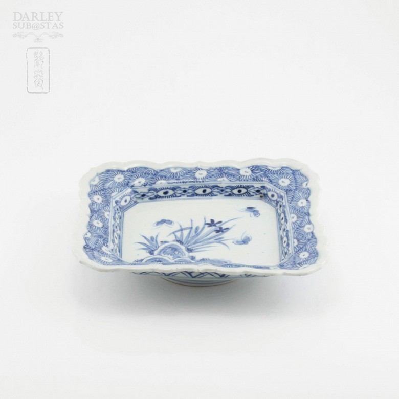 Chinese porcelain tray, S.XX - 2
