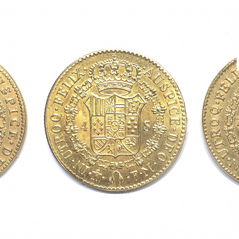 Set of three 900 thousandth gold coins