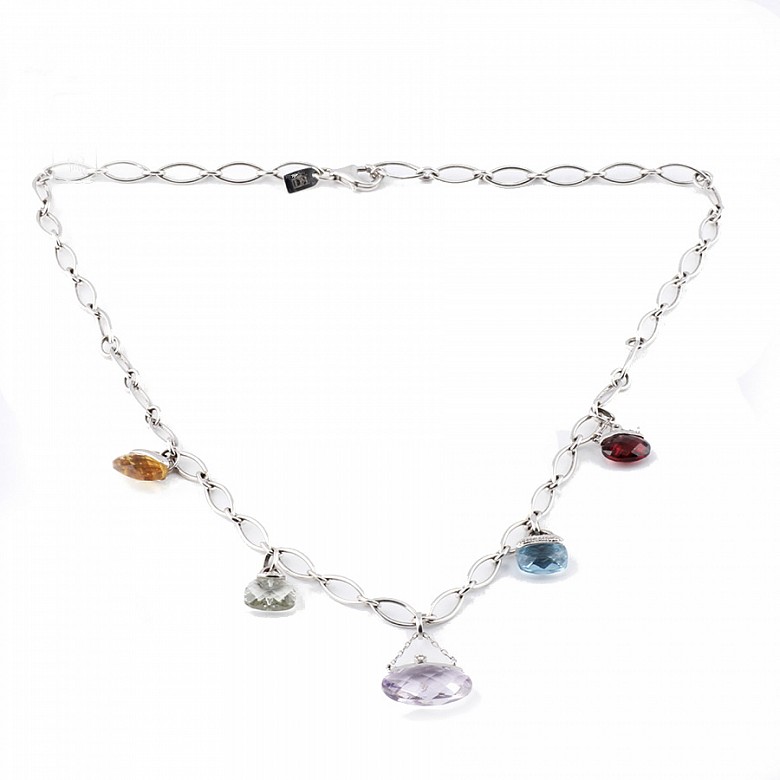 Mixed gems and diamonds necklace in 18k white gold.