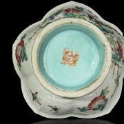 Porcelain bowls with lotus shape, 19th - 20th Century