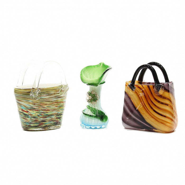 Murano Glass vase and two baskets, 20th century.