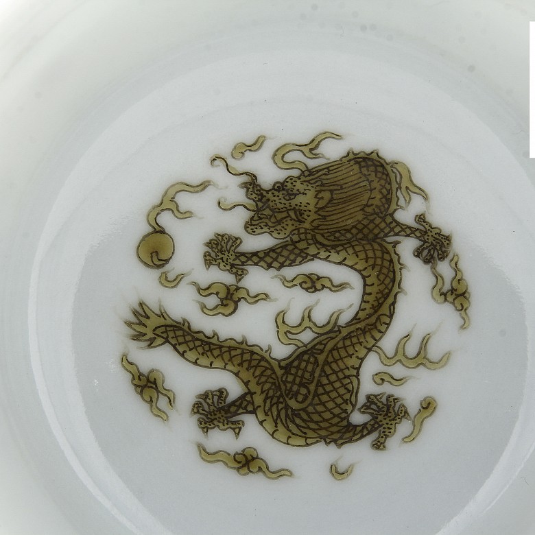 Cuenco de porcelana con dragones, s.XX