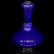 Sapphire-blue glazed vase, Qing dynasty, Qianlong