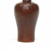 Carved gourd snuff bottle and bone lid, Qing dynasty. - 4