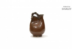 Pottery flask brown-glazed