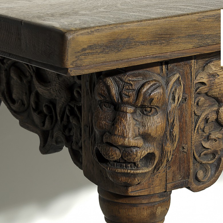 Refectory table with Renaissance elements, 19th century