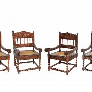Cuatro sillas con relieves y asiento de rejilla, Asia, S.XX