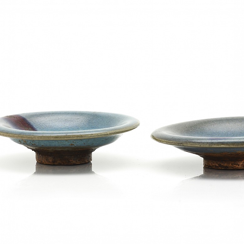 Pair of small purple-splashed dishes, Junyao, Jin/Yuan (1279-1368)