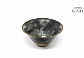 Cuenco de cerámica con vidriado negro, estilo Song