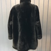 Brown coat of Mouton, is in good condition. - 4