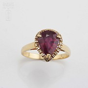 Ring with ruby ​​and diamonds in 18k yellow gold. - 4