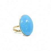 18k yellow gold ring with turquoise.