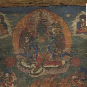 Thangka tibetano de seda, dinastía Qing.