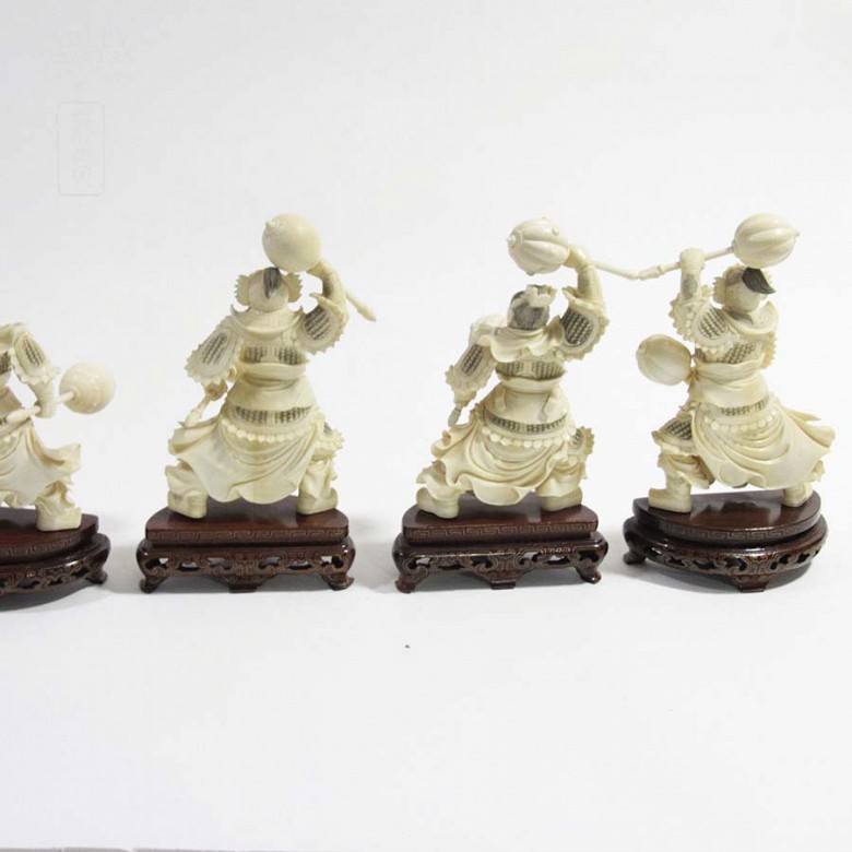 Four great ivory warriors - 4