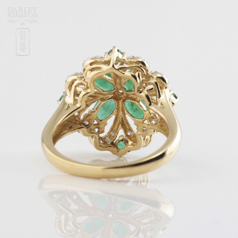 Great Emerald and Diamond Ring - 2