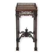 Mahogany pedestal or side table 