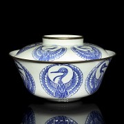 Large porcelain bowl with lid, blue and white, early 20th century