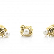 Conjunto de anillo y pendientes, oro amarillo 18 k y perlas