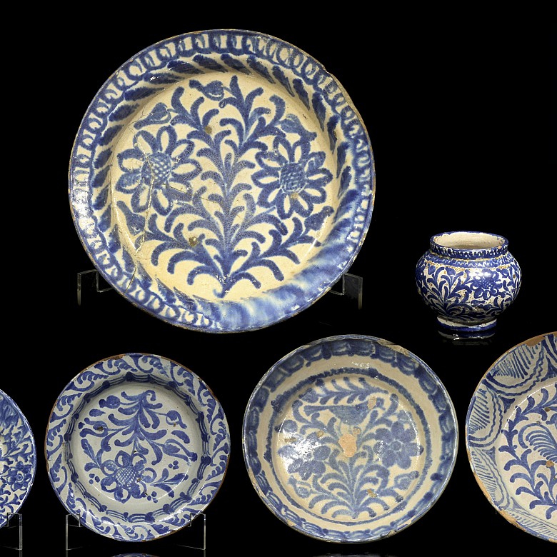 Colección de cerámica esmaltada de Fajalauza, S.XIX