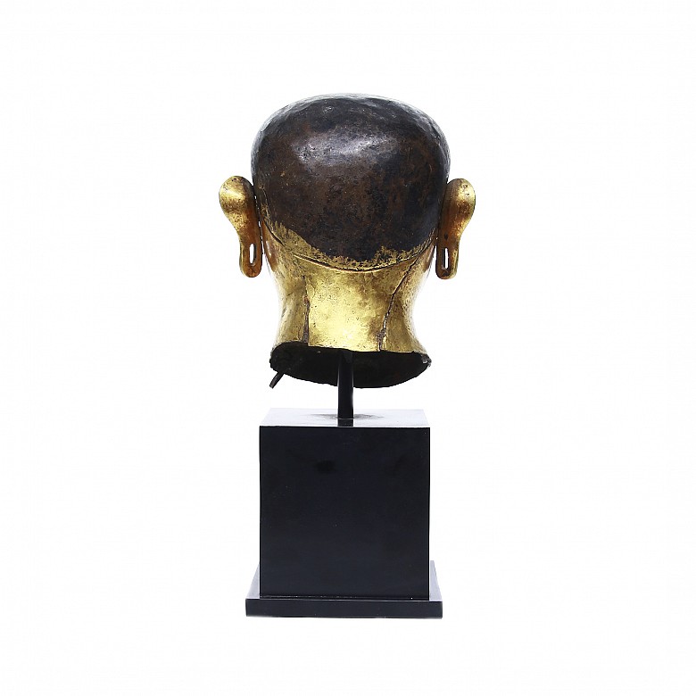 Cabeza de buda en bronce dorado, dinastía Ming (1368 - 1644)