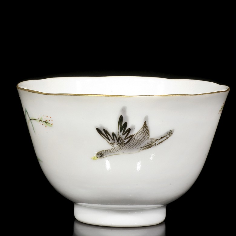 Small porcelain bowl with ducks, 20th century