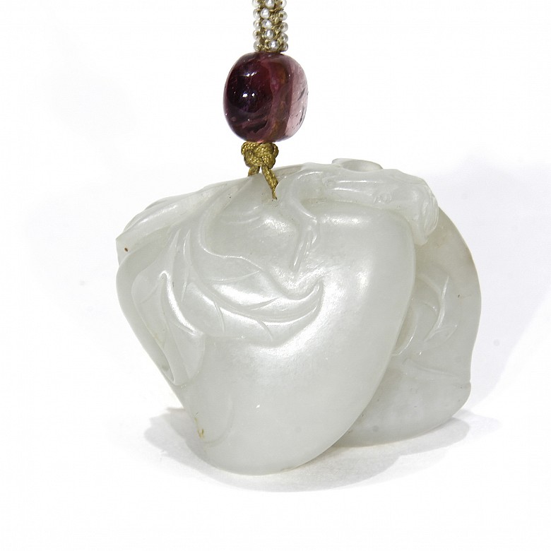 Carved jade pendant, 20th century