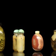 Cuatro botellas de rapé, dinastía Qing