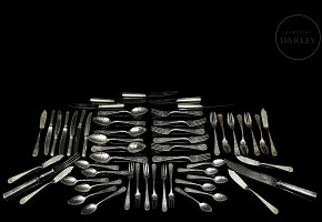 Punched silver cutlery set