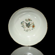 Glazed porcelain bowl, with Jiaqing seal. - 4