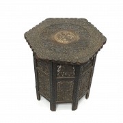 Carved wood table with a base, 20th century - 3