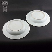 Pareja de platos porcelana china, S.XVIII - 1