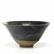 Cuenco de cerámica con vidriado negro, estilo Song