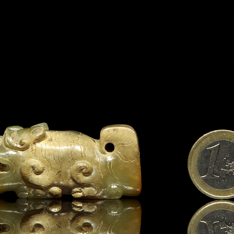 Bestia mítica de jade tallado, dinastía Zhou oriental - 6