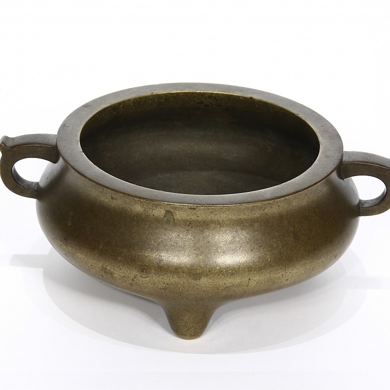 Bronze censer, China, Qing Dynasty (1644-1912)