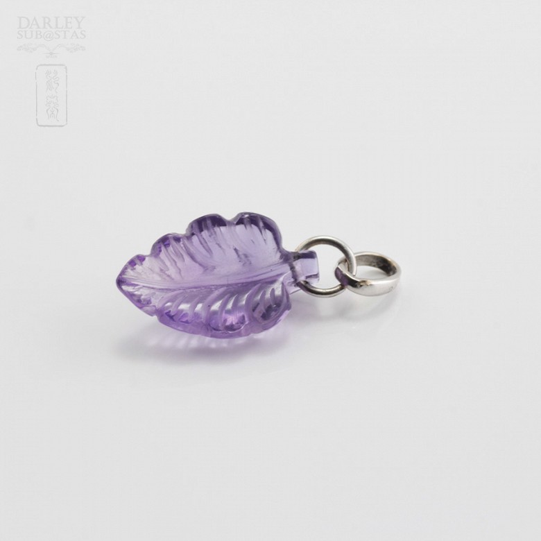 Pendant in 18k white gold and amethyst 2.68cts