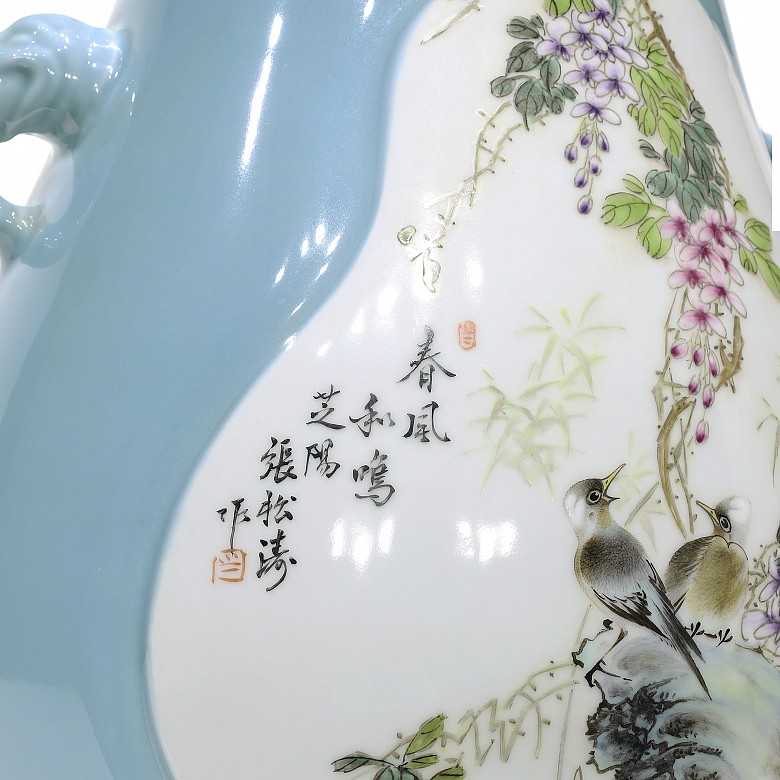 Jarrón de porcelana esmaltada, Jingdezhen, 1961.