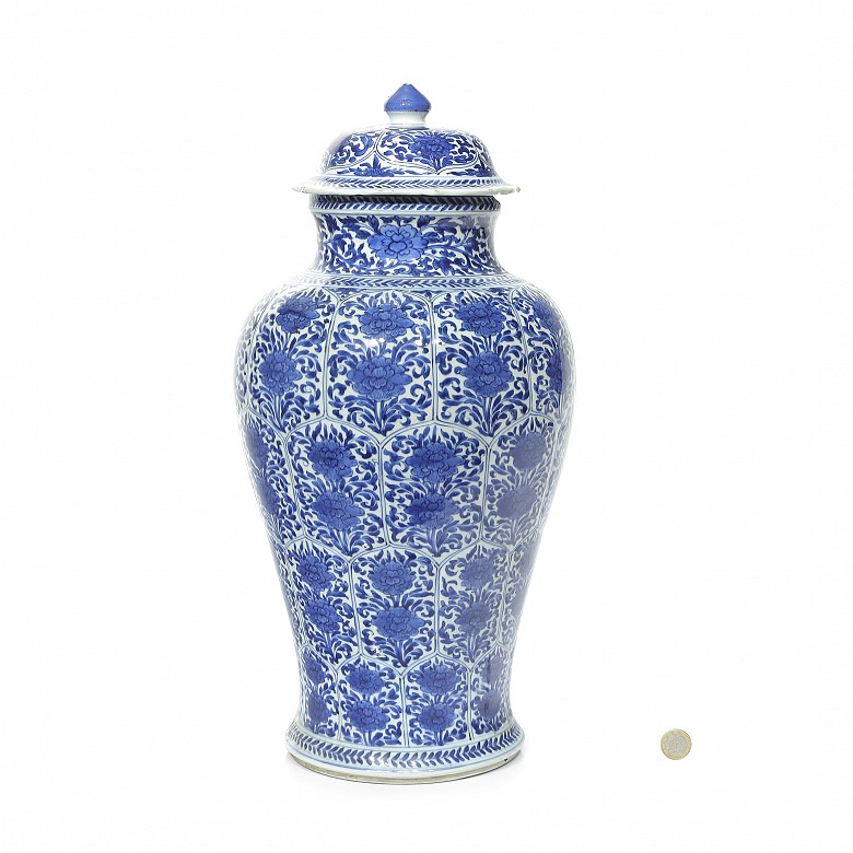 Tibor de porcelana china azul y blanca, Jingdezhen, dinastía Qing