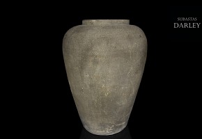 Large Chinese terracotta earthenware jar, Han style