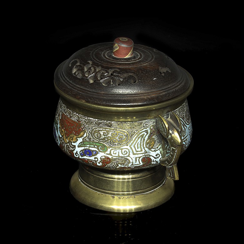 Censer with lid and reliefs, 20th century
