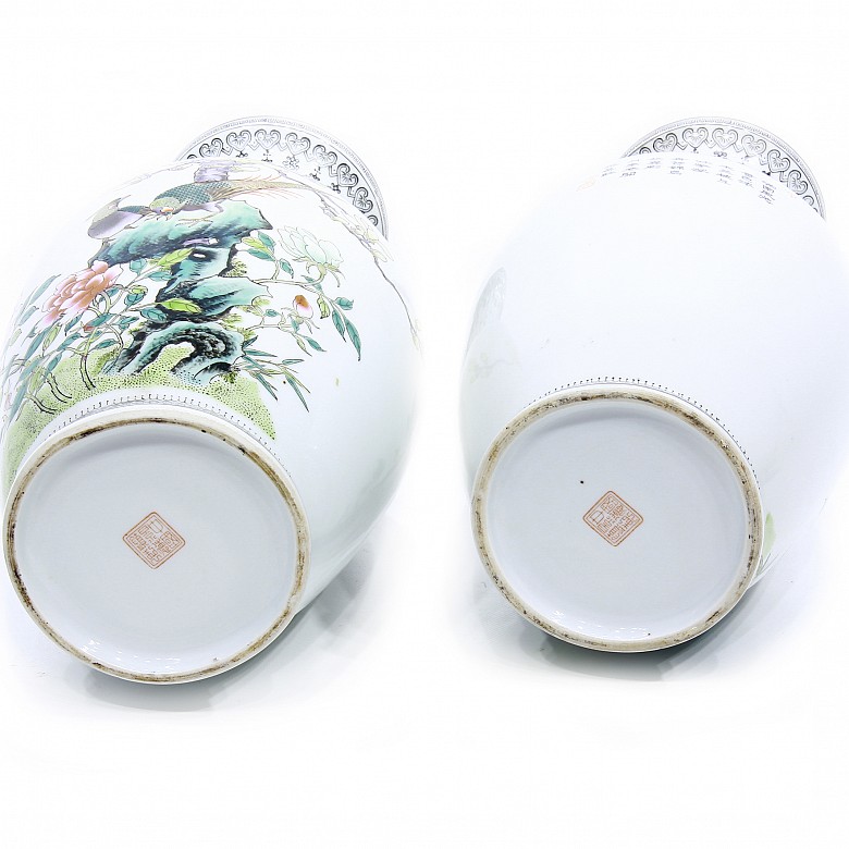 Pair of glazed porcelain vases, China, 20th century - 5