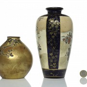 Two Japanese vases, 20th century