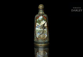 Cloisonné snuff bottle, Qing dynasty, early 20th century