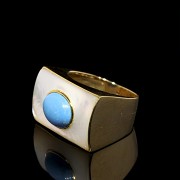 Turquoise and mother-of-pearl ring in 18k yellow gold - 1