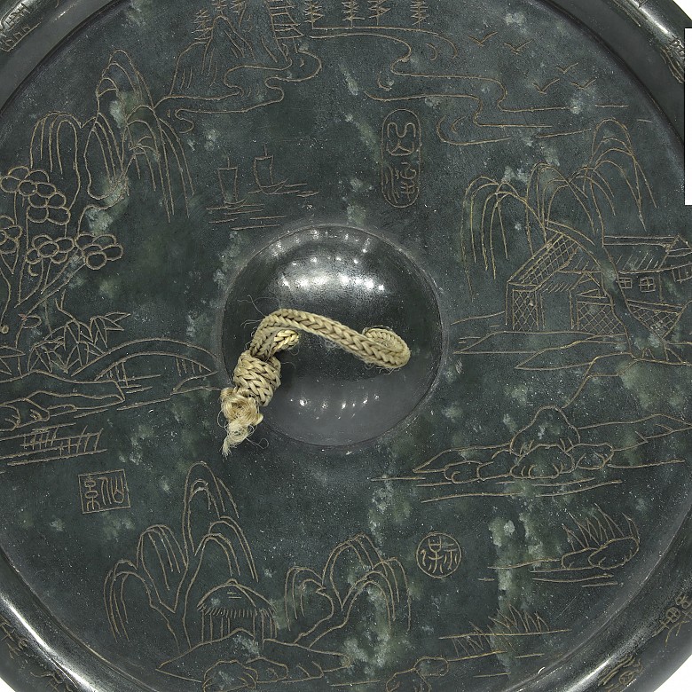 Espejo de jade con inscripciones y paisajes, S.XX