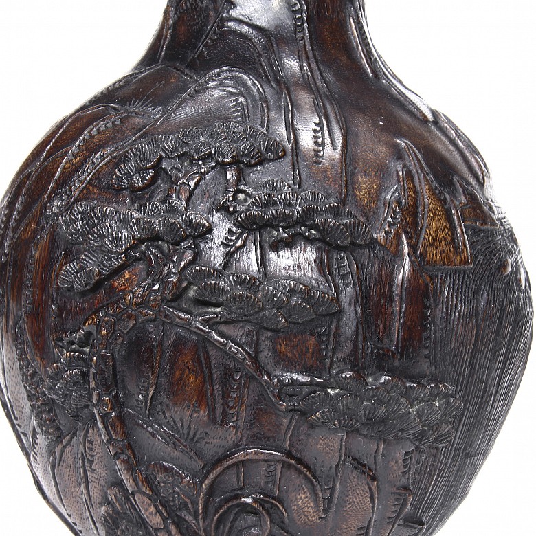 Chinese wooden vase, 20th century