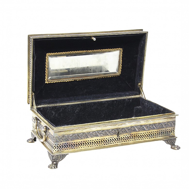 Silver jewelery box, van Arcken and Co, law 935