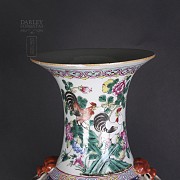 Famille Rose Vase Old - 2